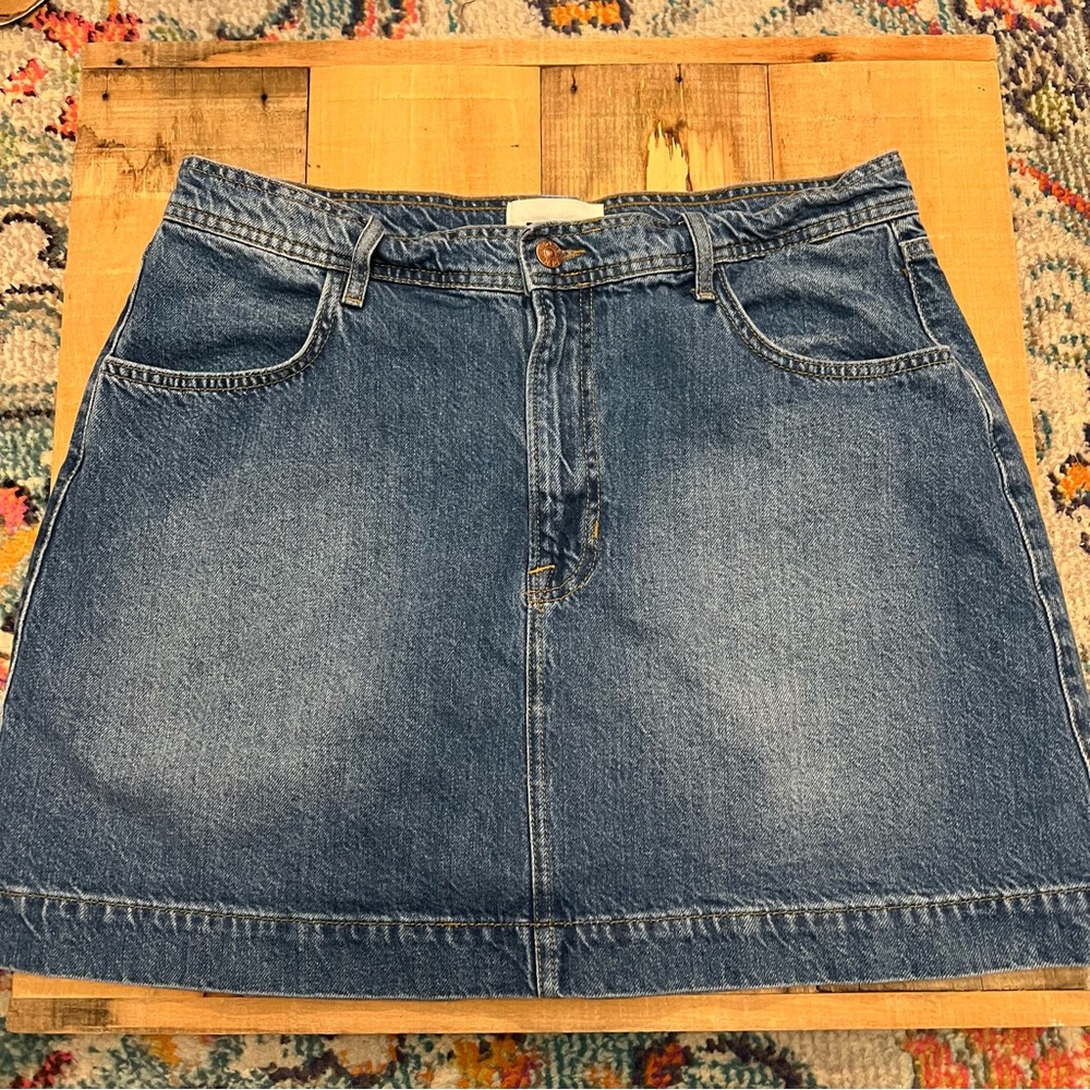 Boden Denim Short Skirt EUC size 12